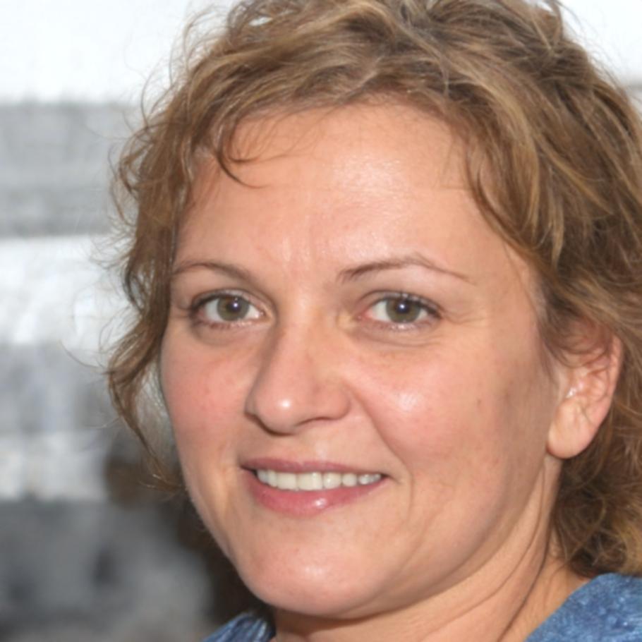 Retrato profesional de Carmen Vidal, directora del programa de planificación financiera